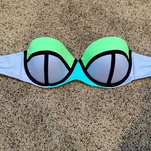 Victoria’s Secret Bikini Top